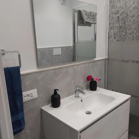 Fede's Airport Apartment